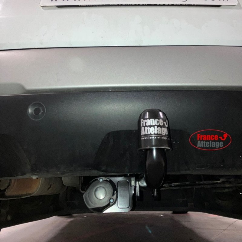 Attelage De Remorque Pour Dacia Duster (2010>>) - Classe 2, 1500kg - Réf 08007/F - Neuf