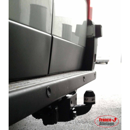 Attelage Peugeot Boxer Fourgon y compris XL (01/2011-06/2024) standard + Faisceau spécifique 7 broches ECS Electronics