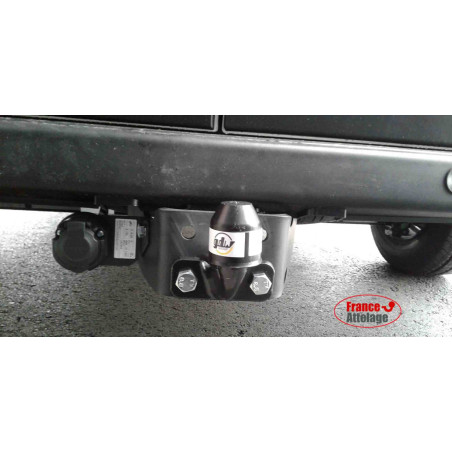 Attelage Peugeot Boxer Fourgon y compris XL (01/2011-06/2024) standard + Faisceau spécifique 7 broches ECS Electronics
