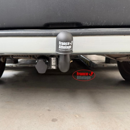 Attelage Renault Kangoo 2x4 (1997-02/08) Col de cygne + faisceau universel 7 broches